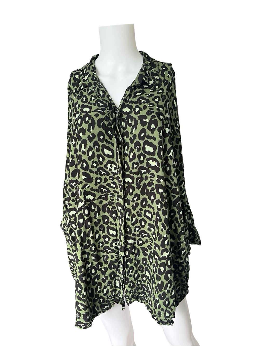 Asos Design Button Up Blouse Colorful Green Animal Print Womens Size 16